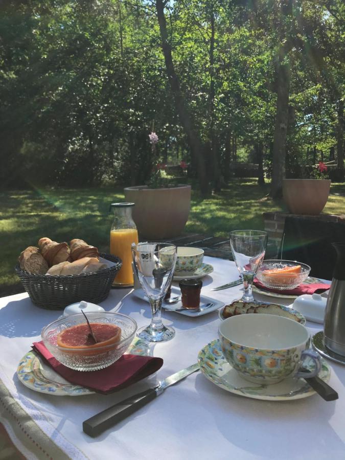 Les Vieux Guays Bed and Breakfast Cerdon  Εξωτερικό φωτογραφία