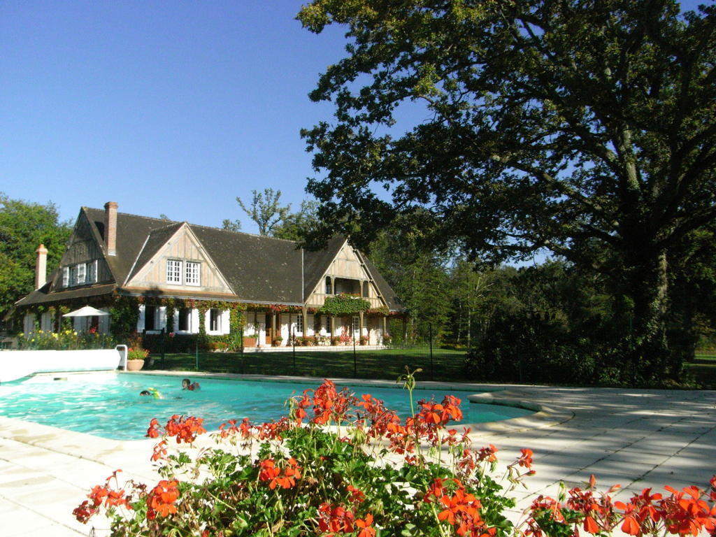 Les Vieux Guays Bed and Breakfast Cerdon  Εξωτερικό φωτογραφία