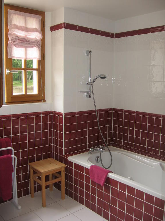 Les Vieux Guays Bed and Breakfast Cerdon  Δωμάτιο φωτογραφία